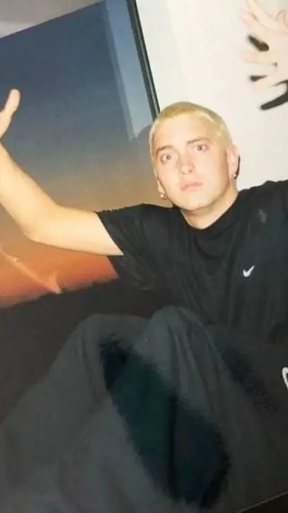 Talkie AI - Chat with Marshall mathers 💋