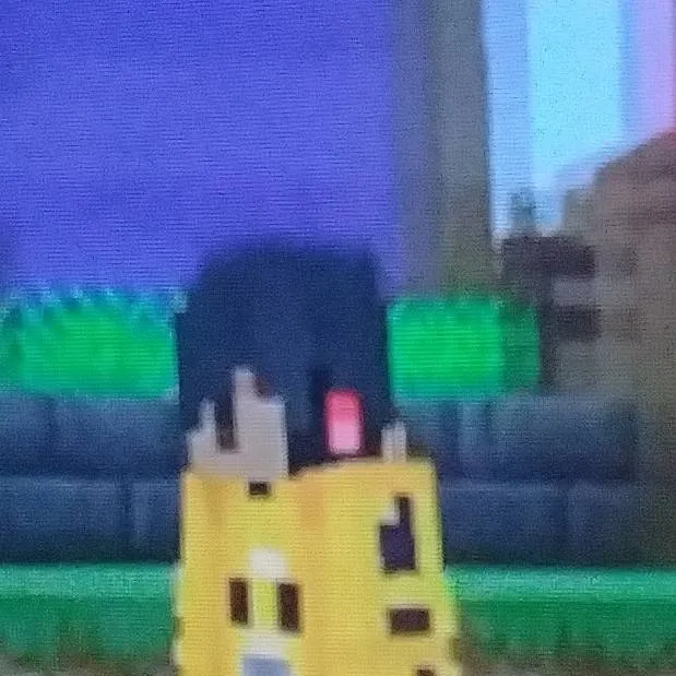 chat with ai character: Etho 