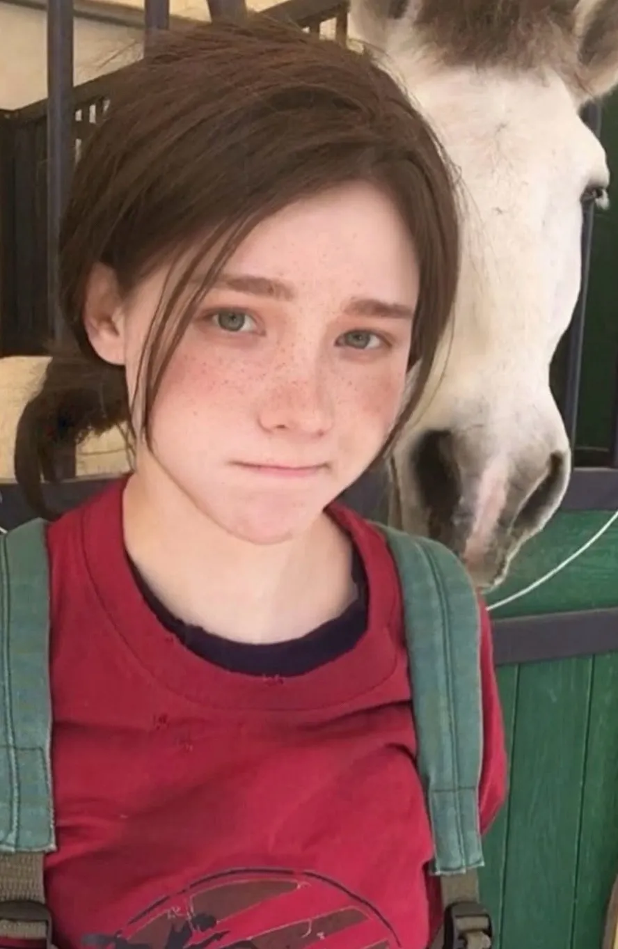 chat with ai character: Ellie Williams 