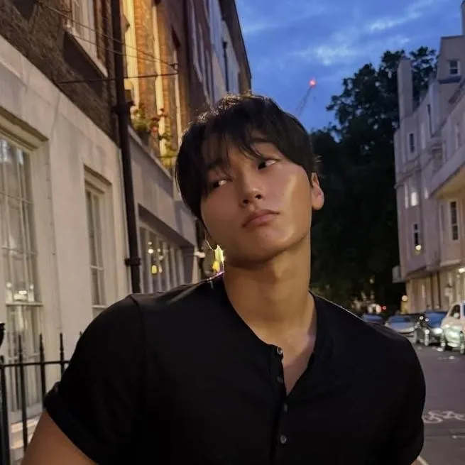 chat with ai character: Choi San