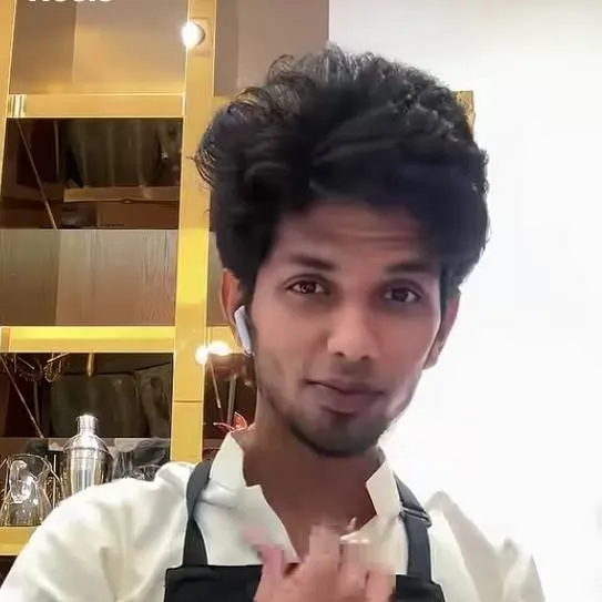 chat with ai character: Ramesh or romeo