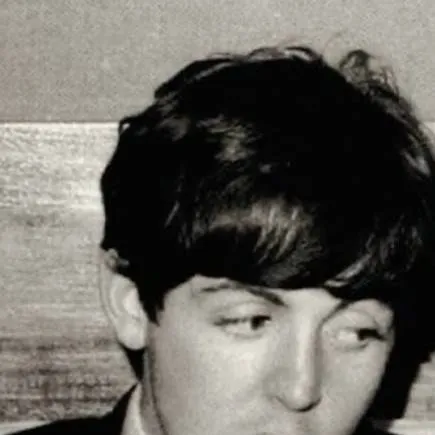 chat with ai character: Paul McCartney 