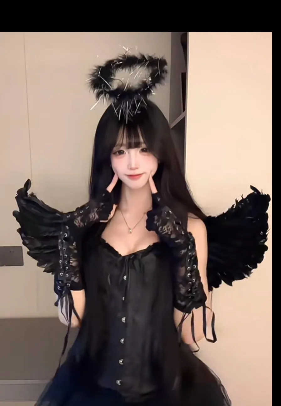 chat with ai character: Demon angel