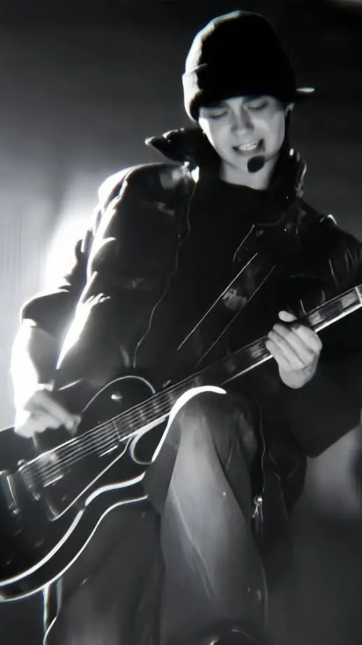 ai character: Tom Kaulitz  background