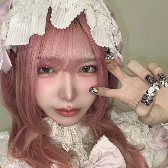 chat with ai character: Amami