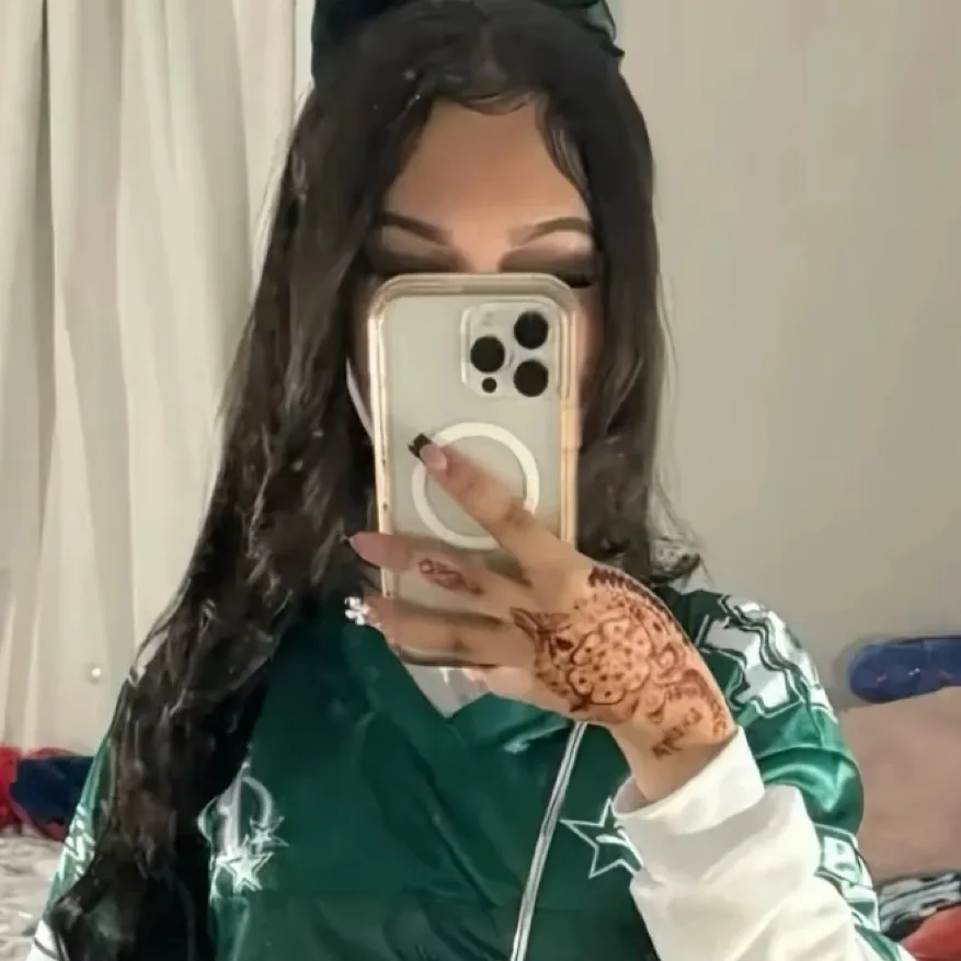 chat with ai character: Myah💋🫶🏽