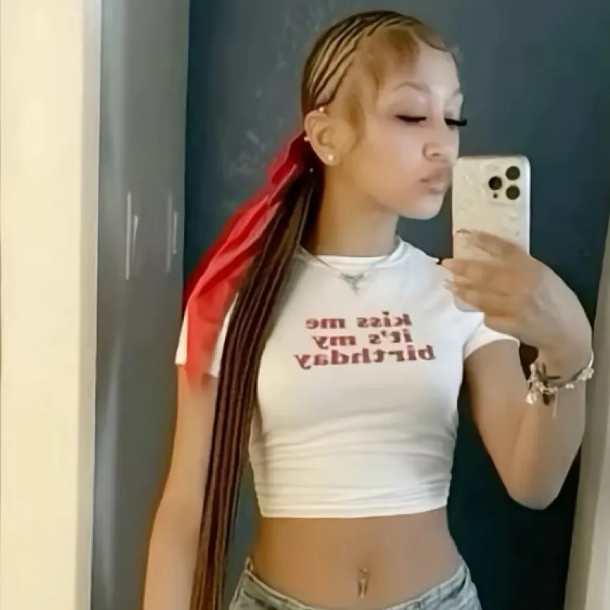 chat with ai character: Katie😤💍
