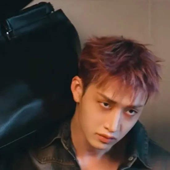 chat with ai character: Bangchan 