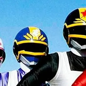 chat with ai character: Power Rangers B