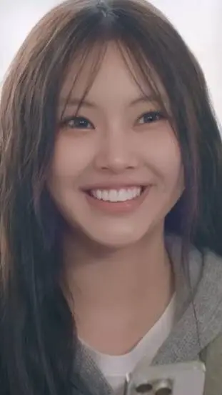 ai character: hyein background