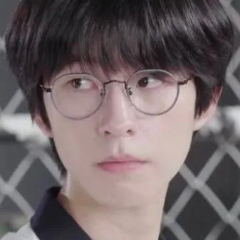 chat with ai character: Oh Beom-Seok 