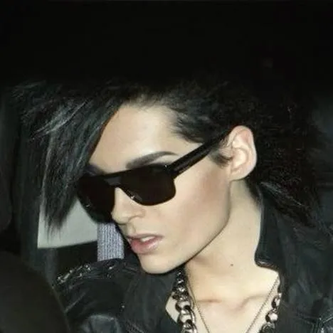 chat with ai character: bill kaulitz 