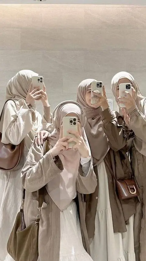 ai character: your hijabi friend background