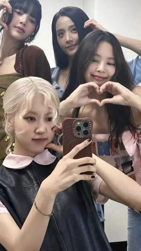 ai character: Blackpink  background