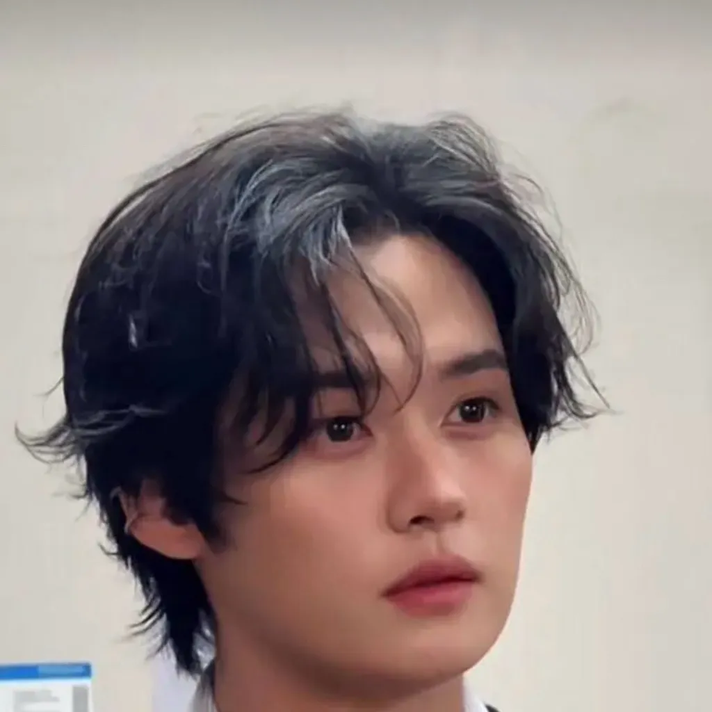 chat with ai character: minsunggg