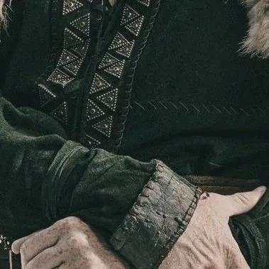 chat with ai character: Viking Husband