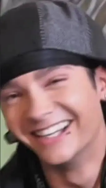 Talkie AI - Chat with Tom kaulitz.