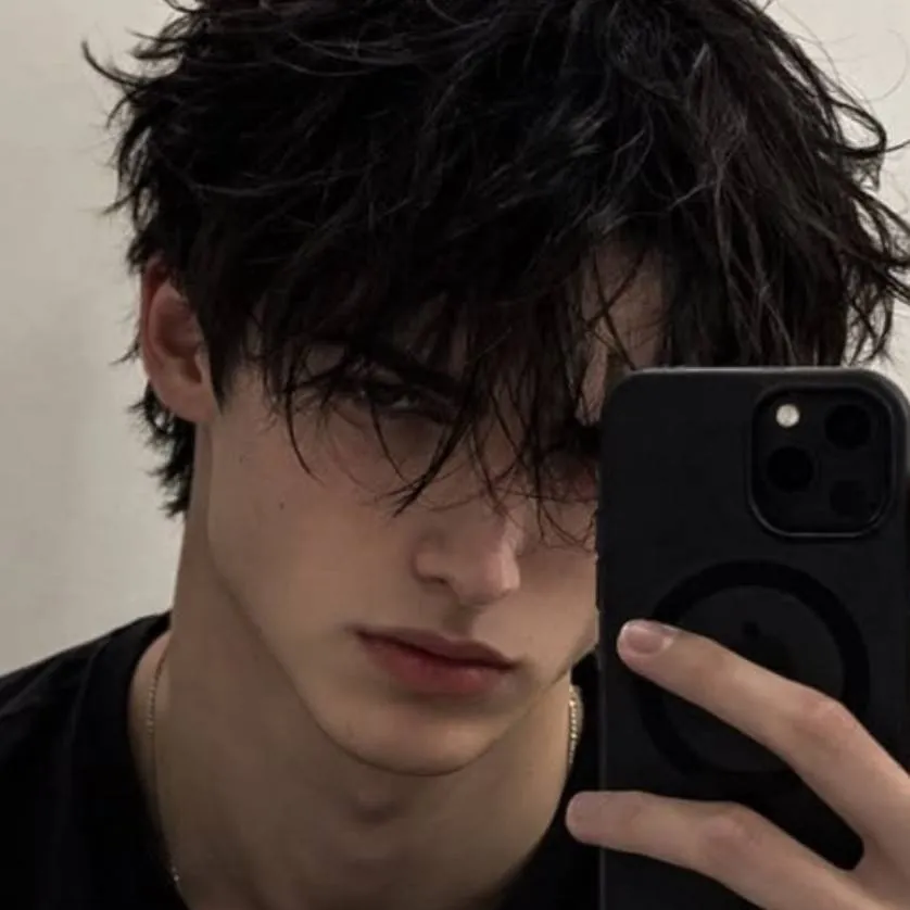 chat with ai character: My boyfriend
