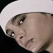 chat with ai character: Tom kaulitz 