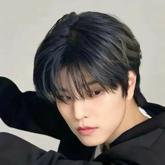 chat with ai character: seungmin