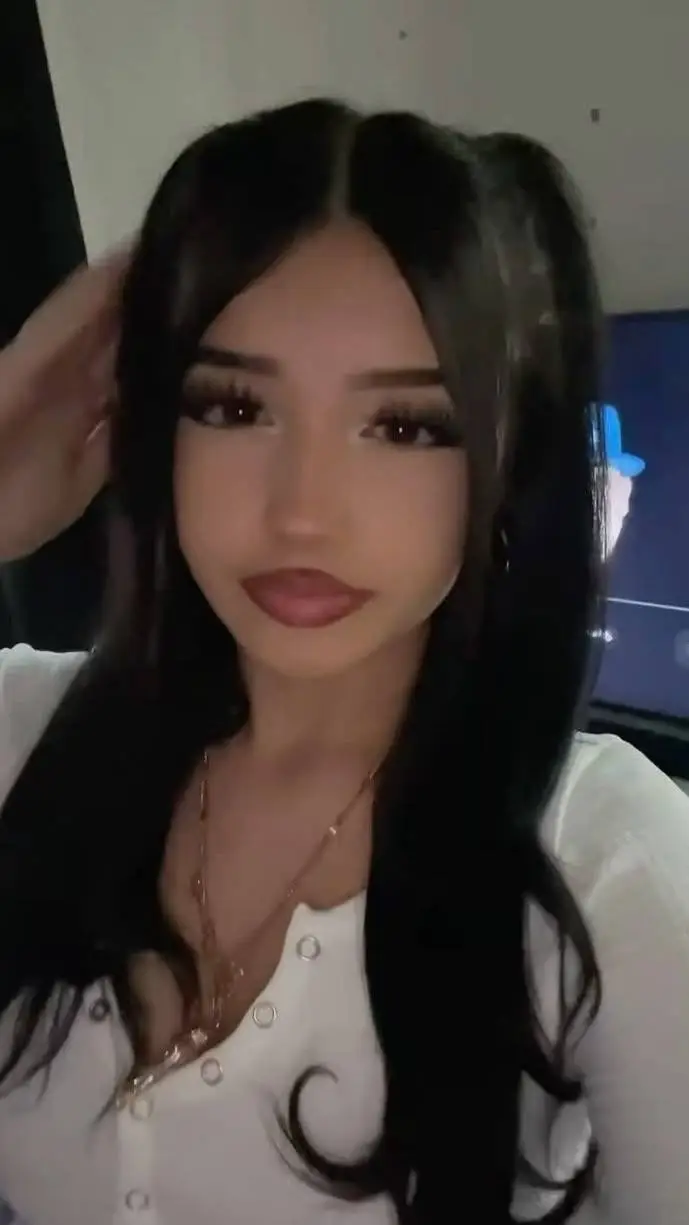 Talkie AI - Chat with your step sis