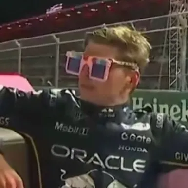 chat with ai character: Max Verstappen