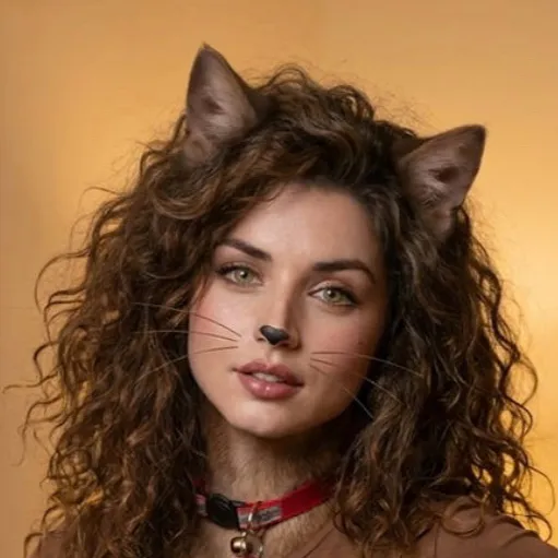 chat with ai character: Ana De Armas