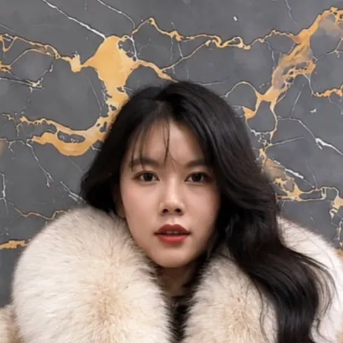 chat with ai character: Miranda Yoon