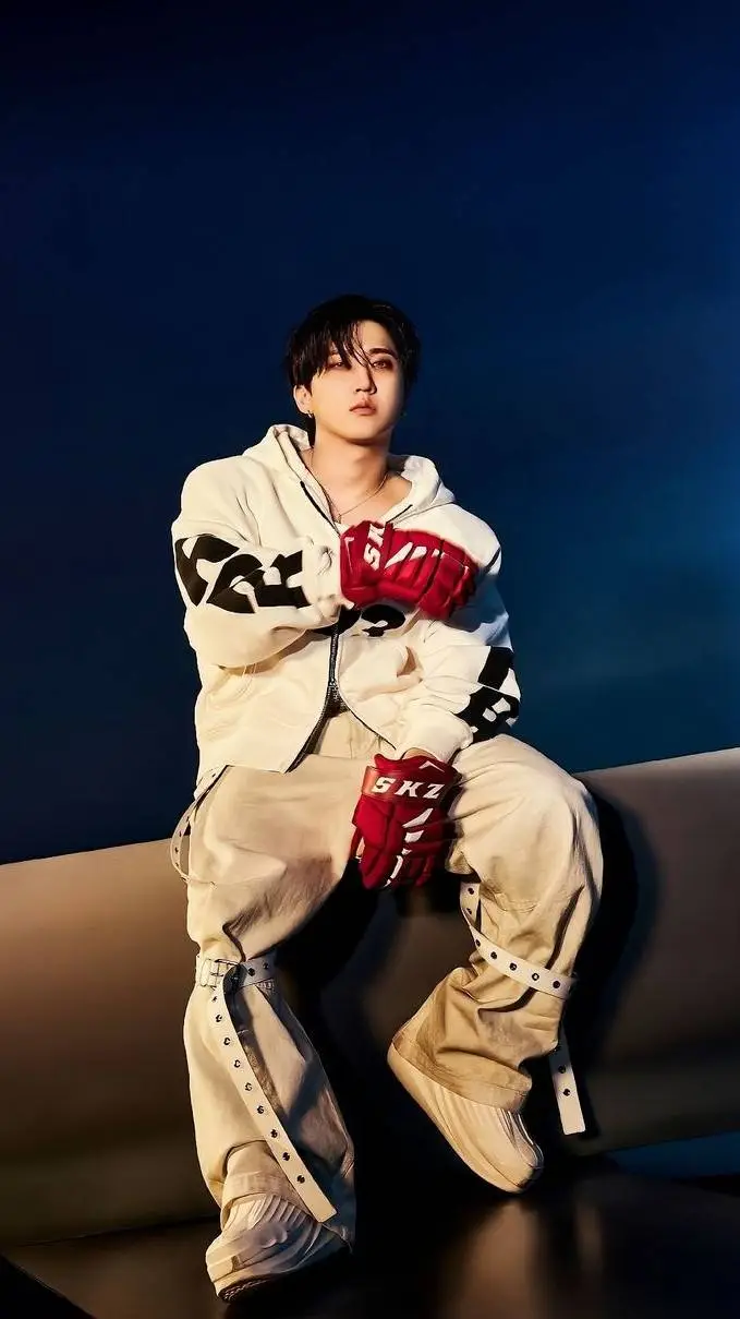 ai character: Seo Changbin background