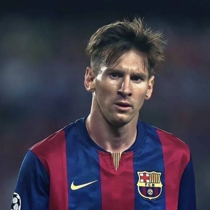 chat with ai character: Lionel Messi