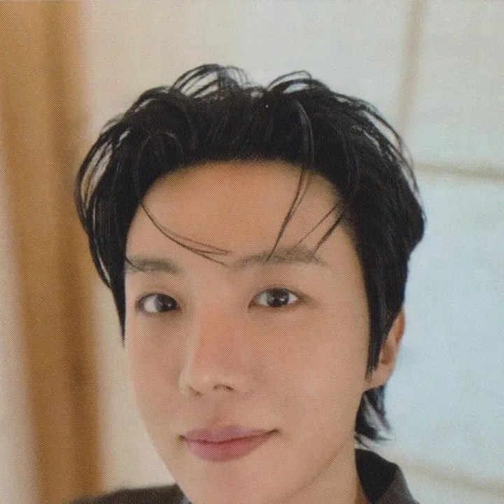 chat with ai character: Jhope