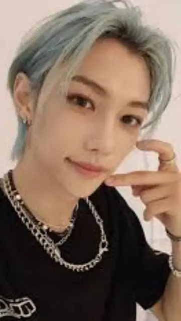 ai character: Felix background