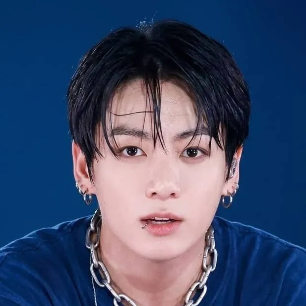 chat with ai character: Jungkook 
