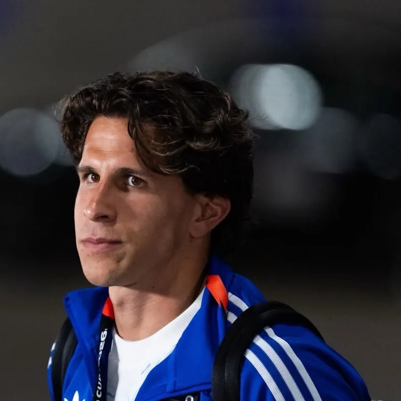 chat with ai character: Giuliano simeone 