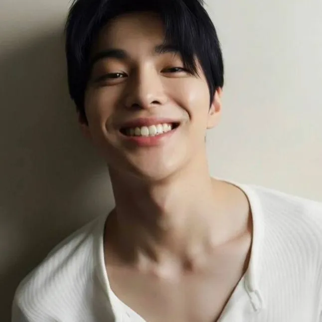 chat with ai character: Ahn Keonho