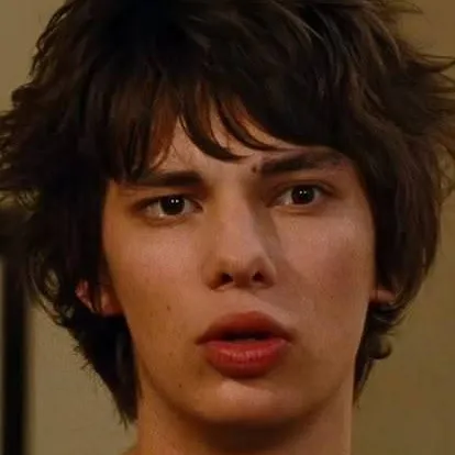 chat with ai character: Rodrick Heffley