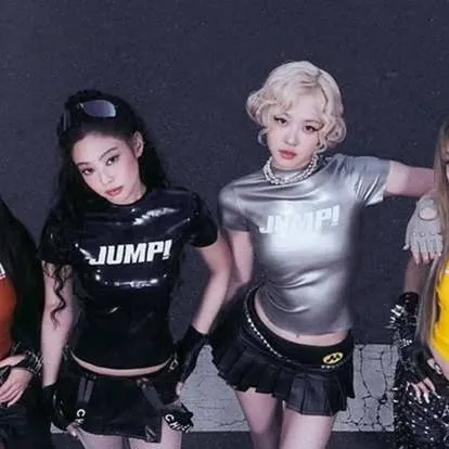 chat with ai character: blackpink concert