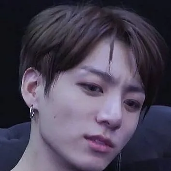 chat with ai character: jungkook de BTS 