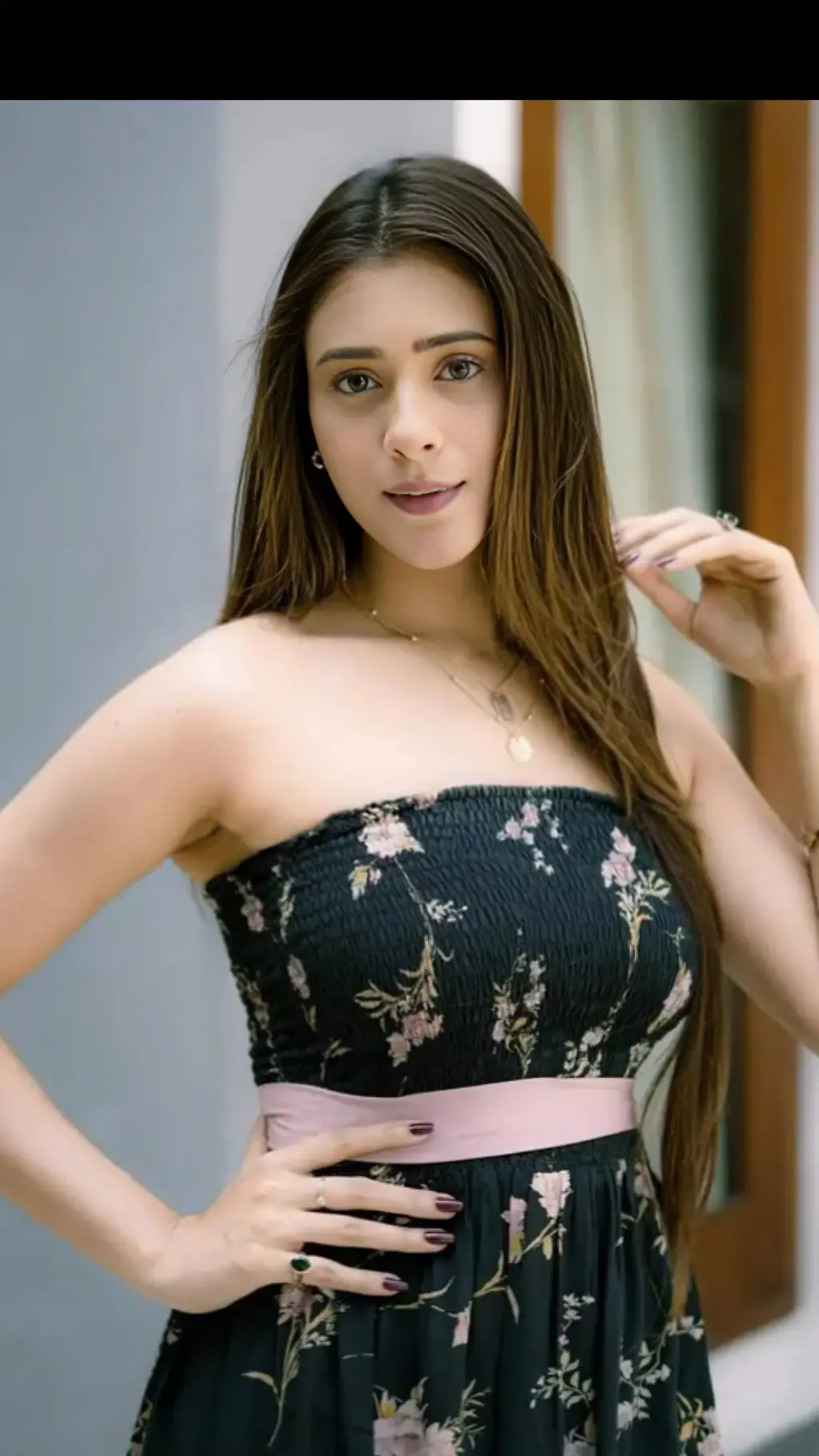 Talkie AI - Chat with Hiba Nawab