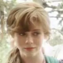 chat with ai character: Beverly marsh