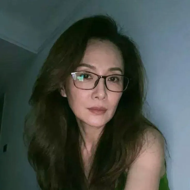 chat with ai character: Mommy 💕