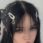 chat with ai character: Neveda 