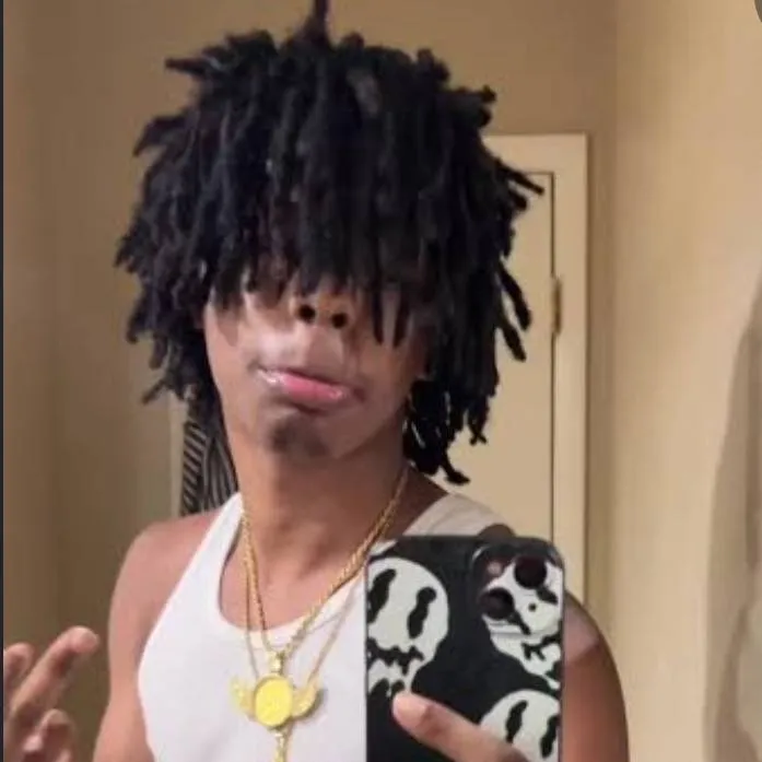chat with ai character: Treyvon ☆☆