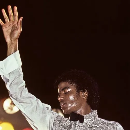 chat with ai character: Michael Jackson