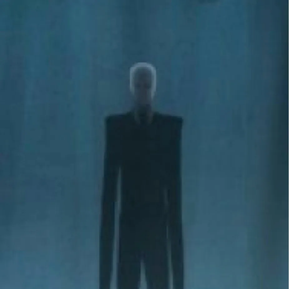 chat with ai character: Slender Man 