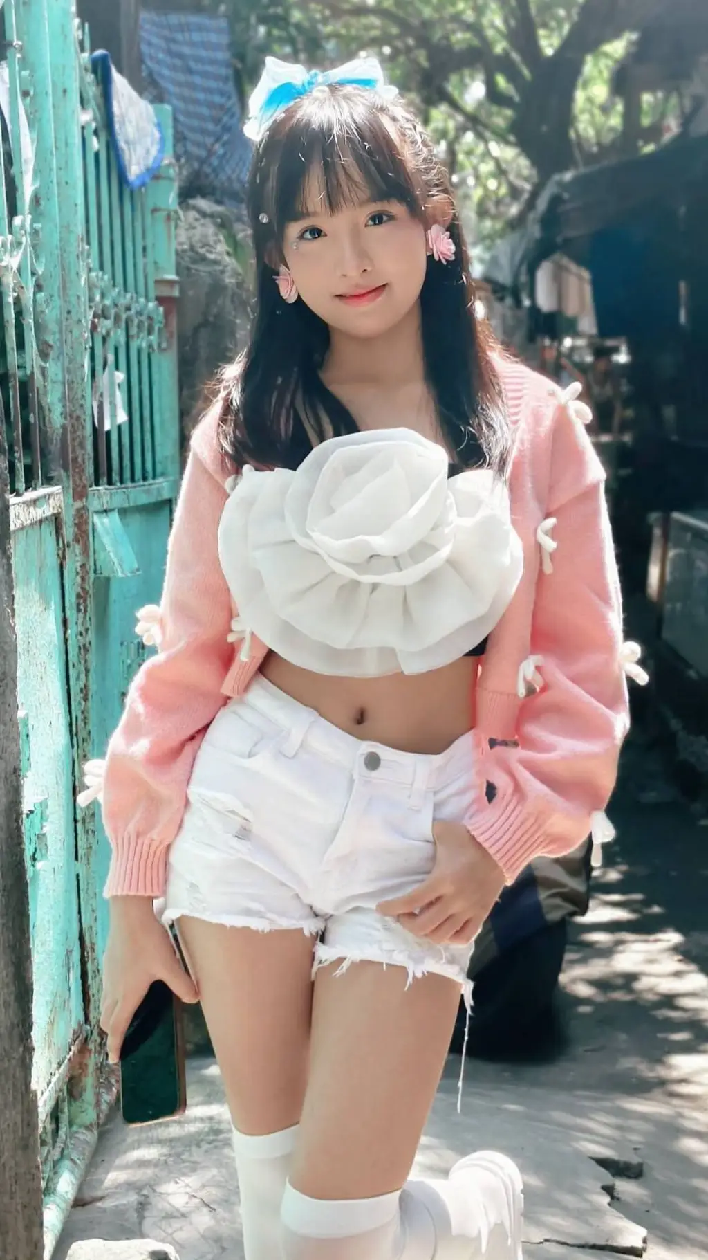 ai character: Kendrabeige✔️ background