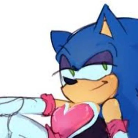 chat with ai character: Rouge the bat 