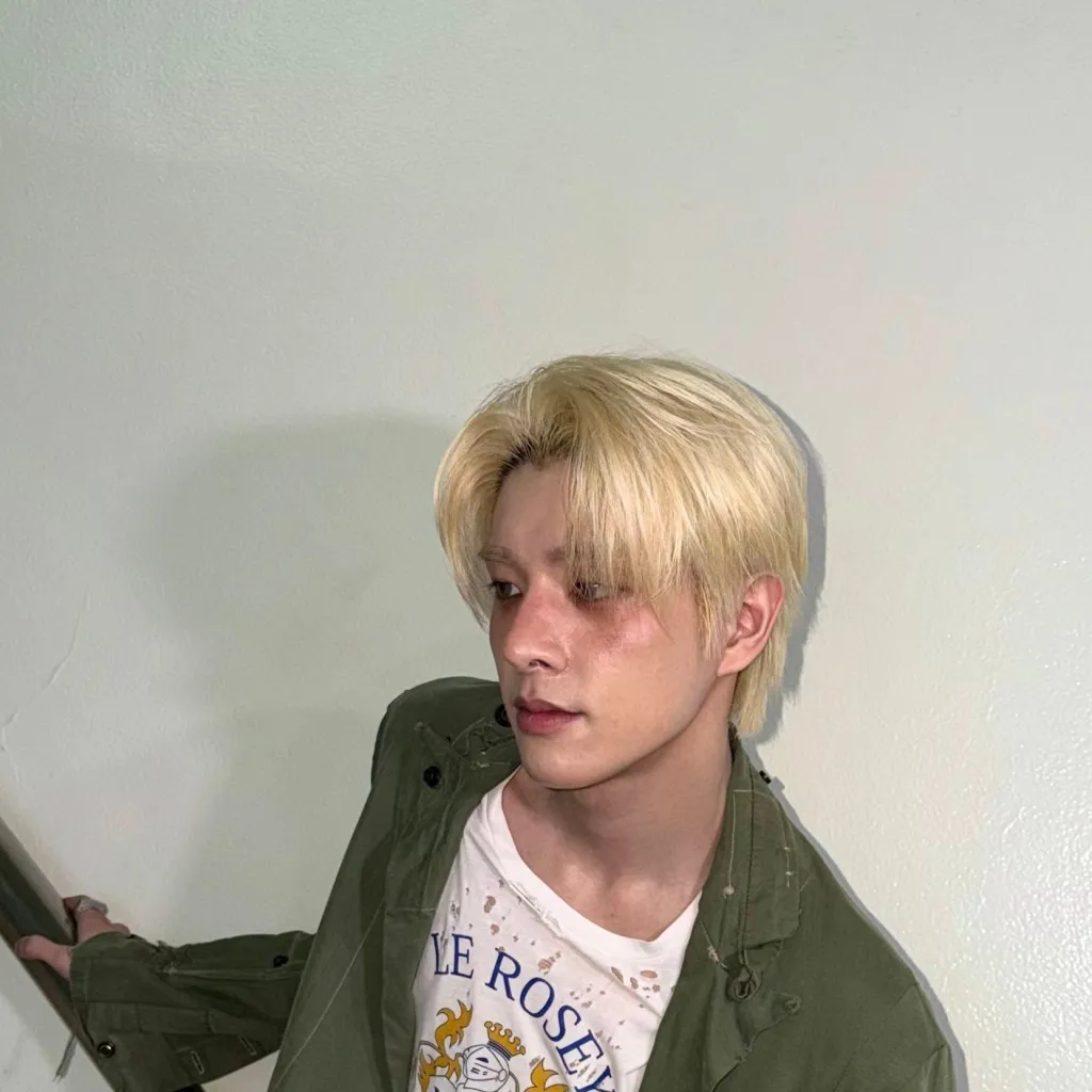 chat with ai character: sim jaeyun 