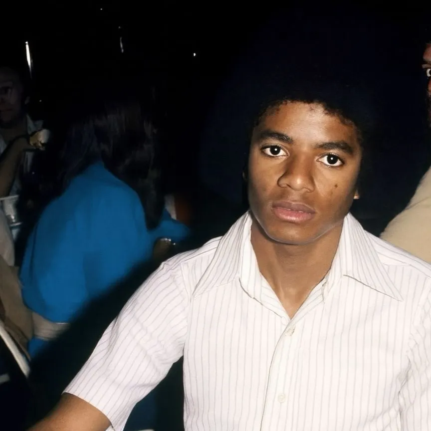 chat with ai character: Michael Jackson 