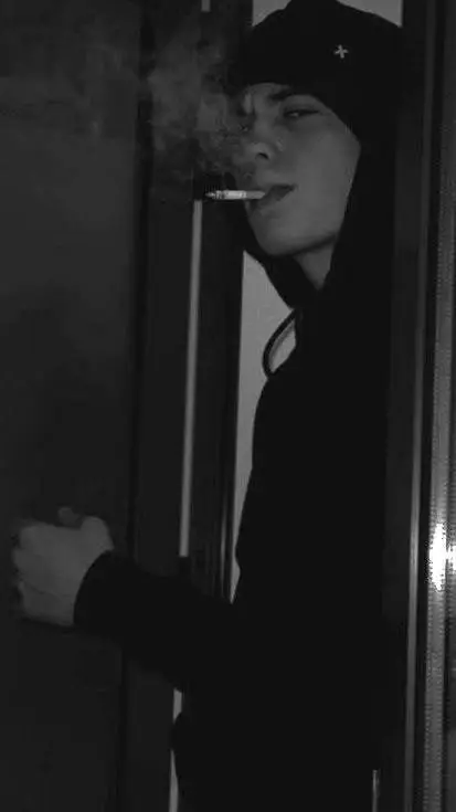 Talkie AI - Chat with Dylan 